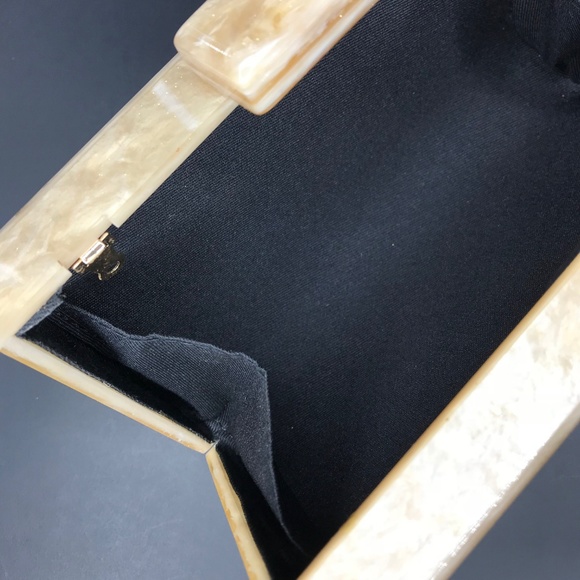 Acrylic Party Box in Natural - Picture 6 of 8